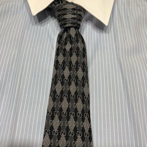 Gucci Black/Silver/Grey Silk Tie w/ GG’s